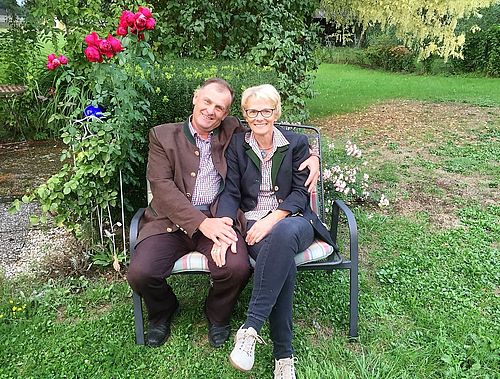 Wir, Ihre Vermieter: Hans & Elfriede